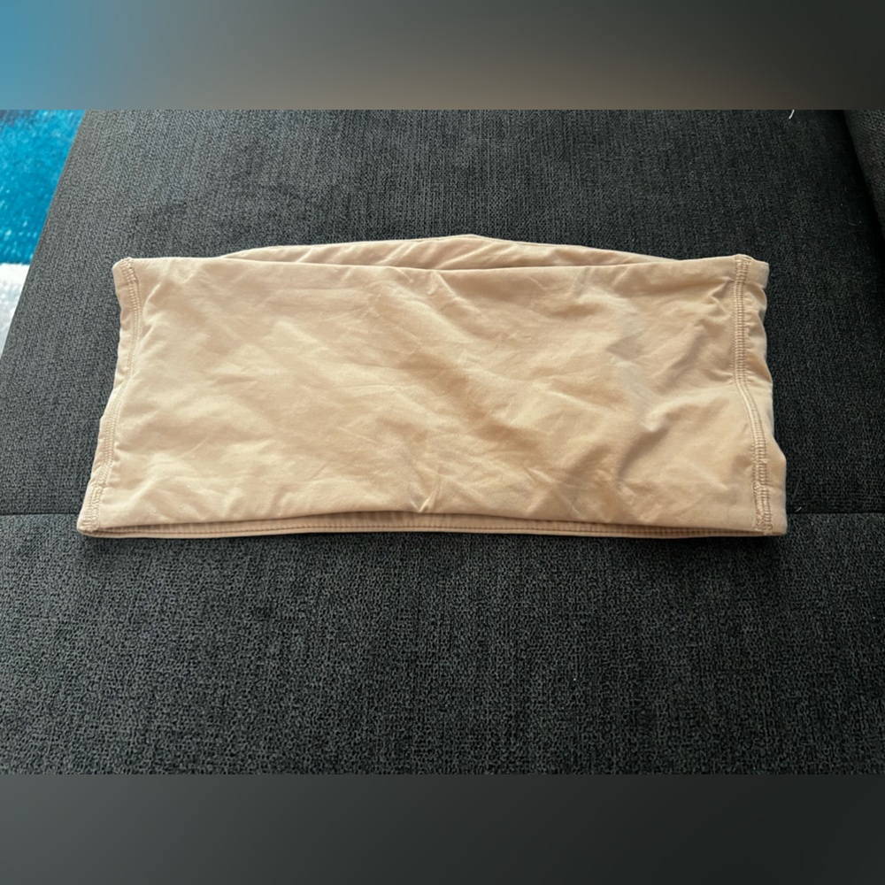 SKIMS | FITS EVERYBODY BANDEAU CLAY | M
